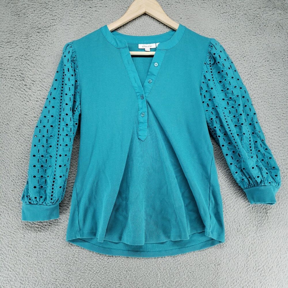 Chico's Pagoda Blue Ribbed Knit Eyelet Henley Top 1/2 Button Womens Size 1